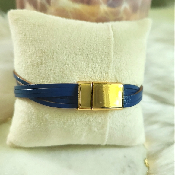 New Ryze Women's Royal Blue & Gold Ring Vegan Leather Magnetic Wrap Bracelet - Picture 3 of 5